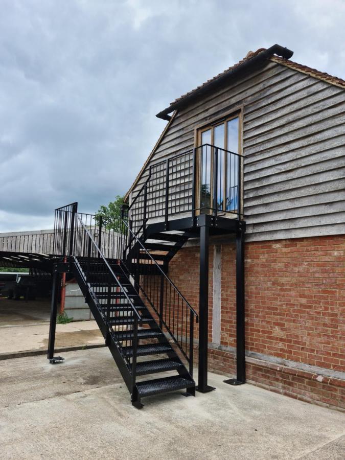 Renovated Loft On Working Farm Lägenhet Mayfield  Exteriör bild