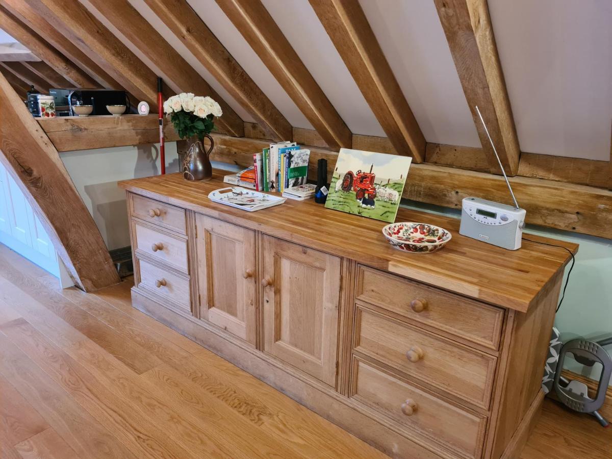 Renovated Loft On Working Farm Lägenhet Mayfield  Exteriör bild